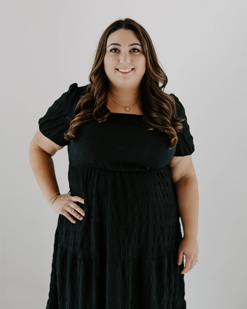 Gina, Stylist